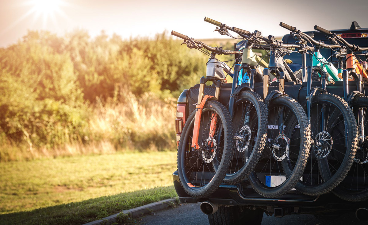 Bikeurlaub mit Kindern - Bikeurlaub mit Kindern - von peterzayda - stock.adobe.com