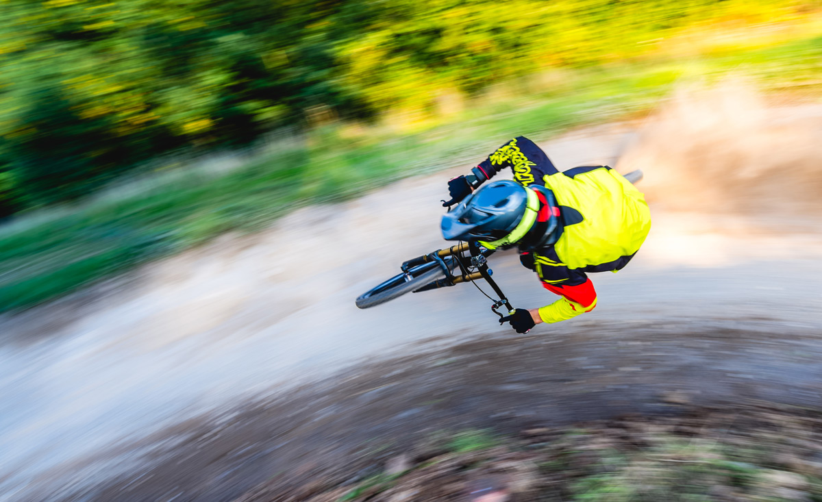 Enduro-Biken im Bikepark in Österreich - Das ist Radurlaub und Bikeurlaub mit Action und Spass